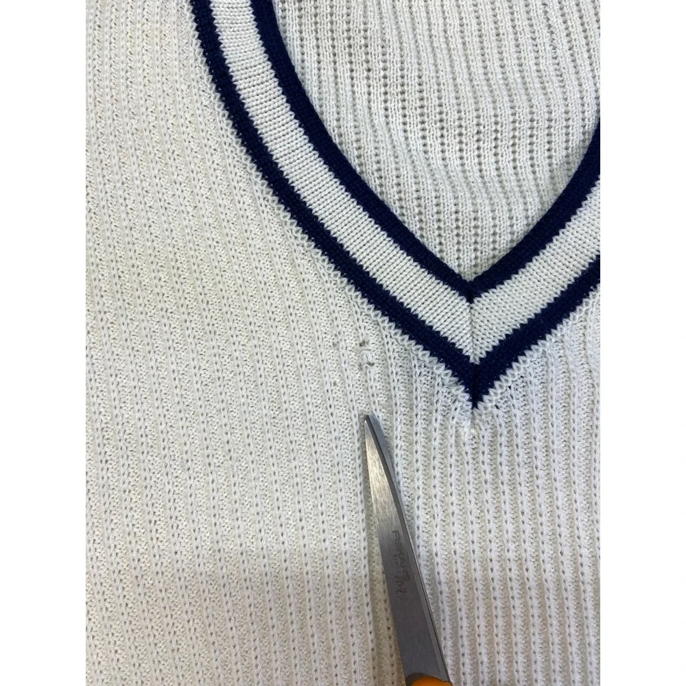 Adidas Vintage Sweater Vest White Navy Striped V Neck Athletic Size 50‎ Large